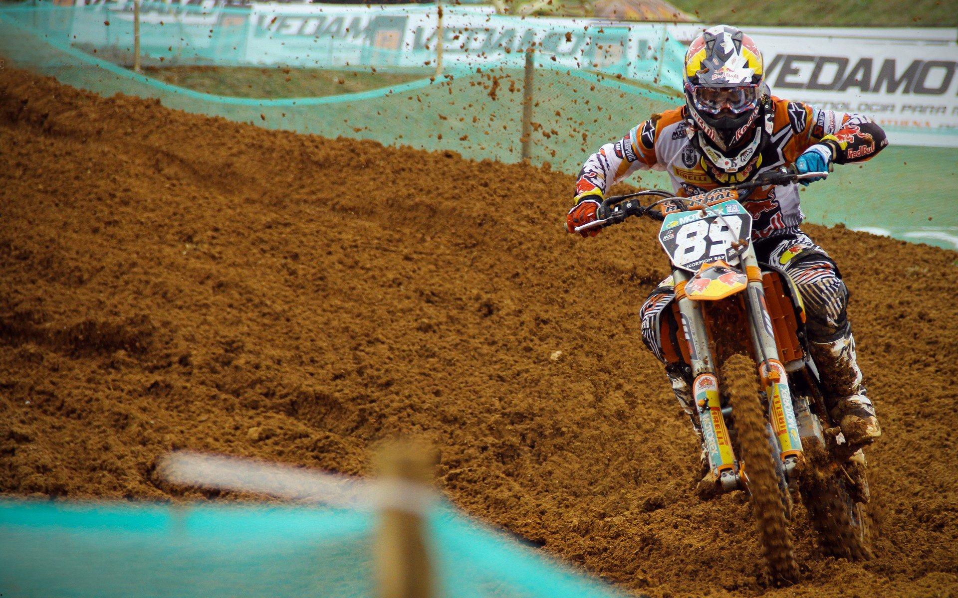 欧冠历史新标杆,哈兰德49场达成50球,效率超越范尼梅西